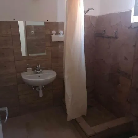 Agape Vendeghaz * Cserepfalu