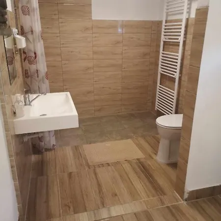 Agape Vendeghaz * Cserepfalu